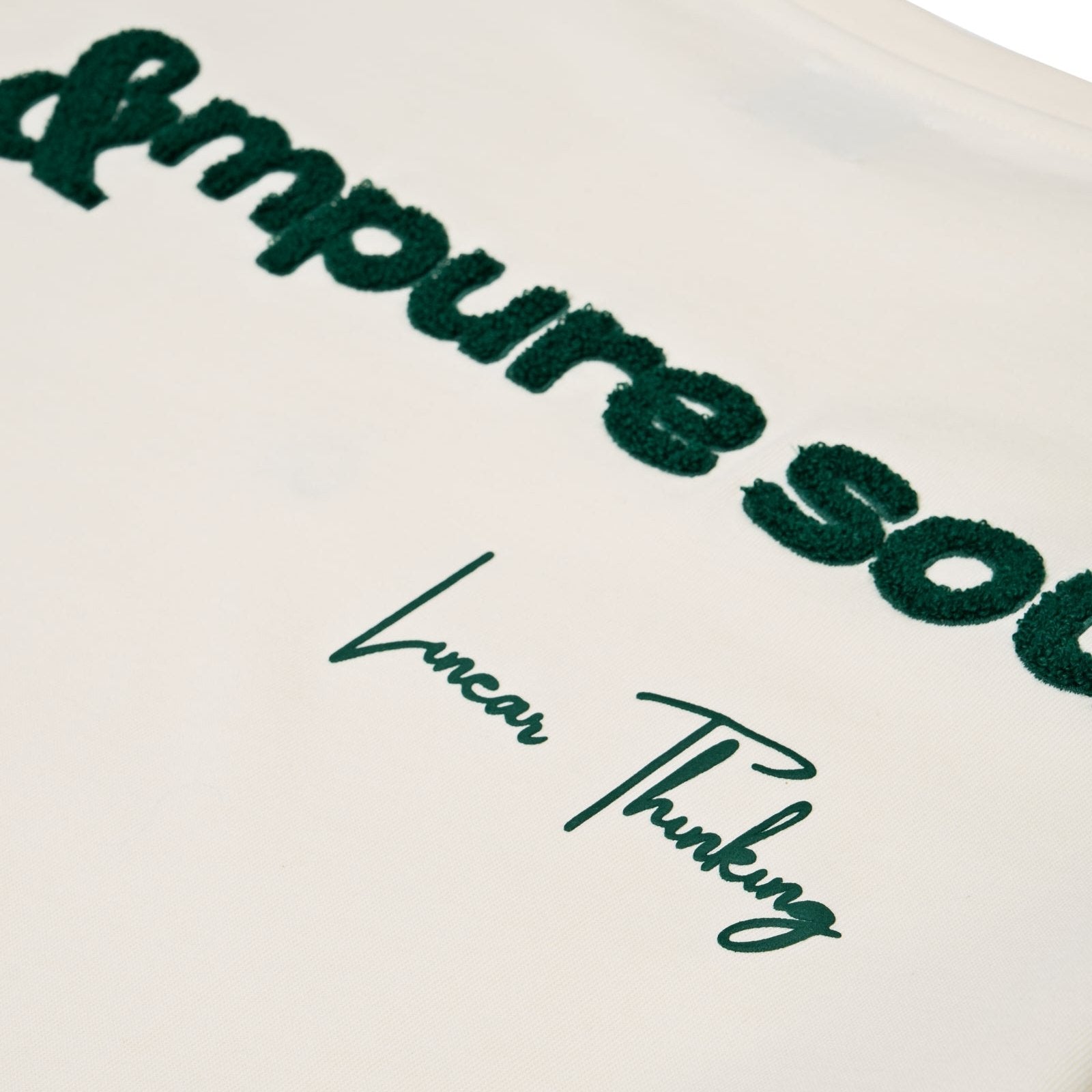 Camiseta logo básica crema crudo